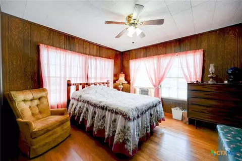 Bedroom - 1631 E Fannin St, Luling, TX 78648 photo 3 of 3