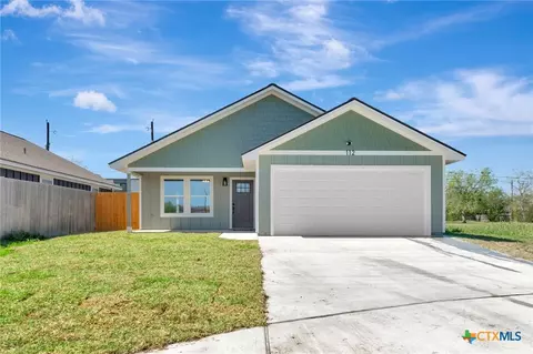 112 Missy Ln, Victoria, TX 77901