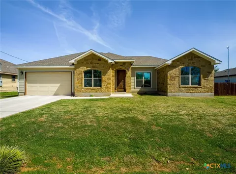114 Norwood Dr, Granite Shoals, TX 78654