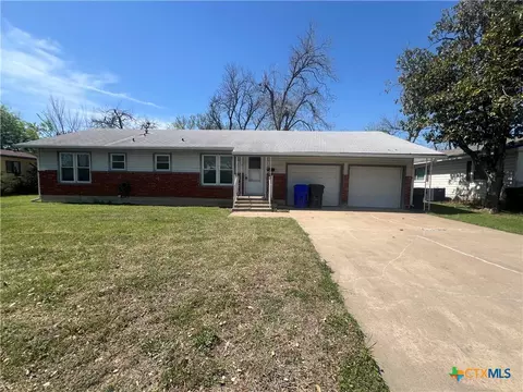 1324 N 60th St, Waco, TX 76710