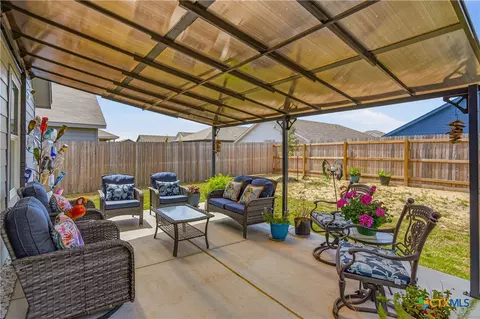 323 Alta Vista Ter, Seguin, TX 78155