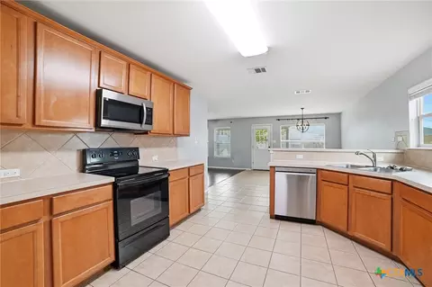 Kitchen - 316 Housefinch Loop, Leander, TX 78641 photo 1 of 3