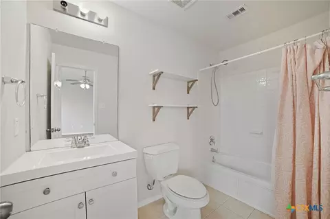 Bath - 316 Housefinch Loop, Leander, TX 78641 photo 2 of 2