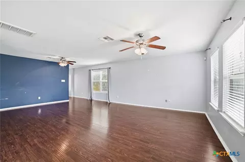 Living - 316 Housefinch Loop, Leander, TX 78641 photo 5 of 10