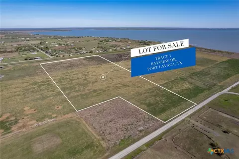 10 1 Bay Meadows Dr, Port Lavaca, TX 77979