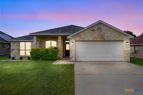 706 Cosper Creek Dr, Killeen, TX 76542