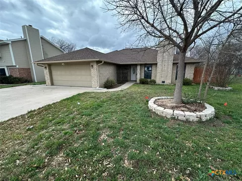 2003 Cedarview Dr, Killeen, TX 76543