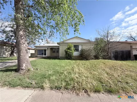 3203 Lake Travis Ave, Killeen, TX 76543