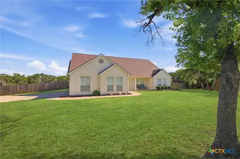 71 Wrangler Dr, Belton, TX 76513