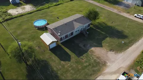 1602 W Saint Louis Ave, Seadrift, TX 77983