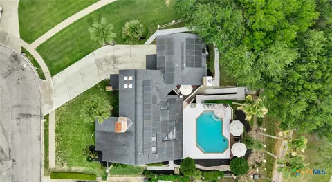 103 Tracy Ln, Victoria, TX 77904