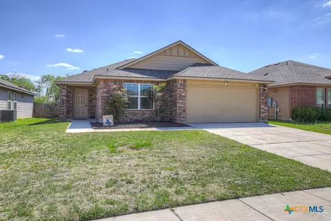 1517 Gateshead Dr, Seguin, TX 78155