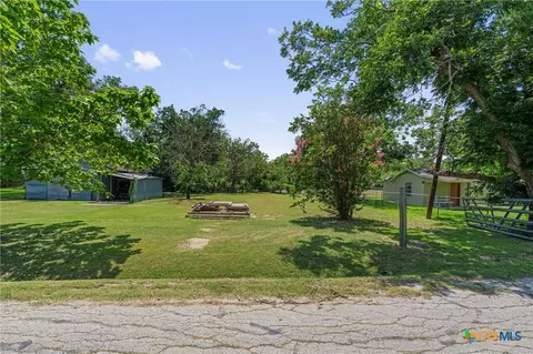101 West Ave, Florence, TX 76527