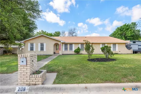 208 Red Oak Dr, Harker Heights, TX 76548