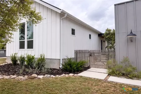 5 Cripple Creek Ct, Wimberley, TX 78676