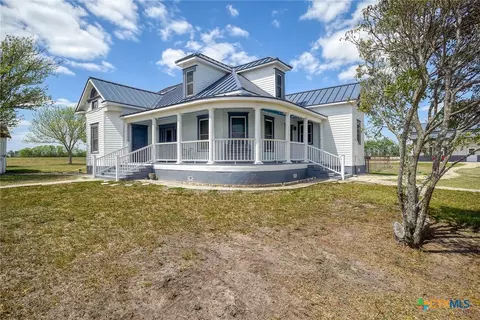 1370 County Road 353, Shiner, TX 77984