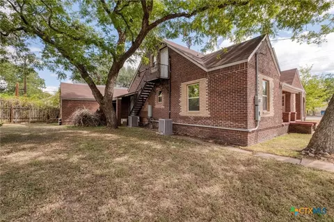 Exterior - 116 S Cypress Ave, Luling, TX 78648 photo 4 of 5