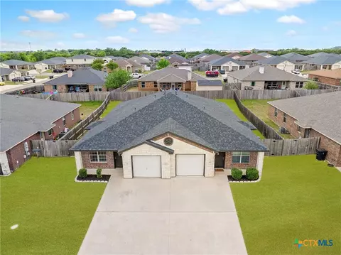 1202 Loyal Ln, Killeen, TX 76549