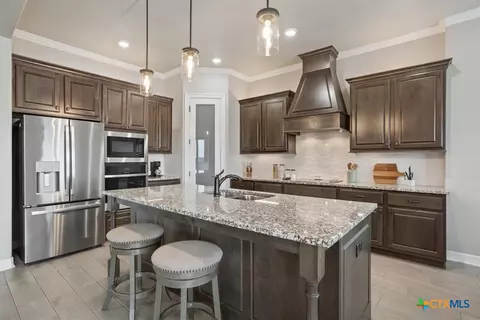 502 Oak Dr, Troy, TX 76579