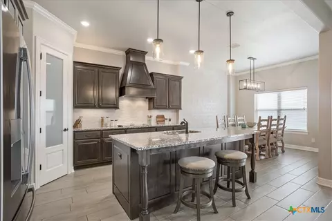502 Oak Dr, Troy, TX 76579