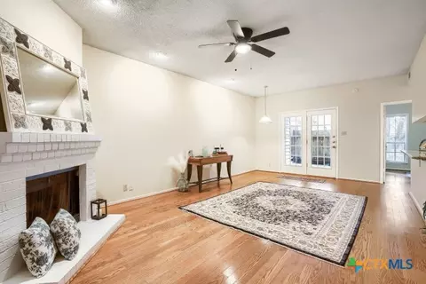 8655 Datapoint Dr, San Antonio, TX 78229