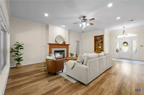 1205 Larkspur Ln, Temple, TX 76502
