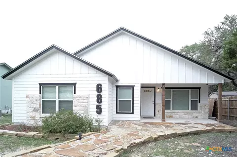 685 Ridgerock Dr, Canyon Lake, TX 78133