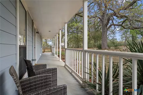 836 Cottletown Rd, Smithville, TX 78957