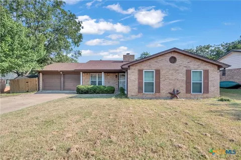 613 Manning Dr, Copperas Cove, TX 76522