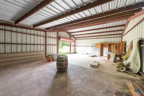 231 Abigail Ln, Luling, TX 78648 photo 11