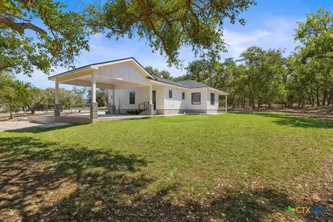 Exterior - 408 Rust Ranch Rd, Blanco, TX 78606 photo 5 of 9