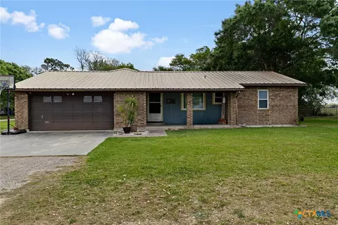 73 Mesquite St, Lolita, TX 77971