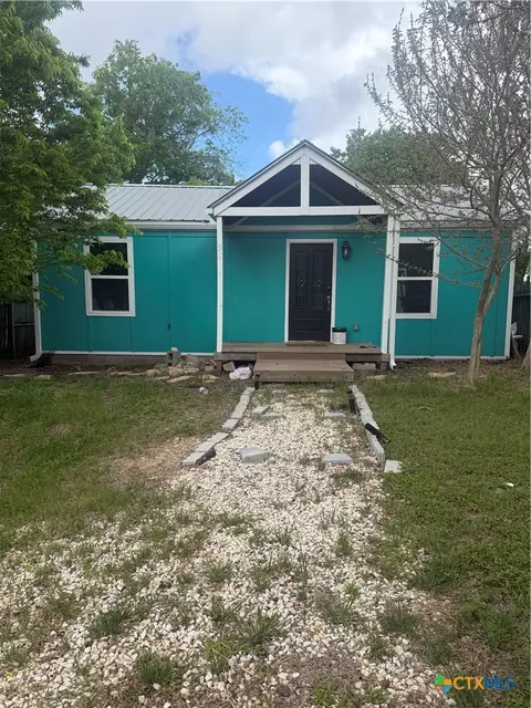 504 S 6th St, Gatesville, TX 76528