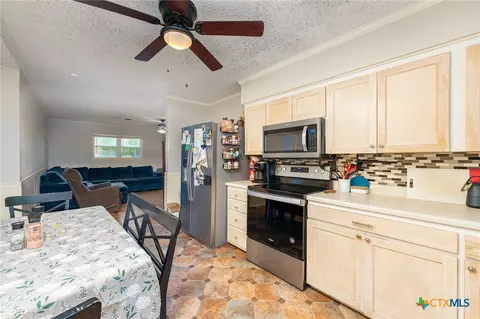 1005 Cove Ave, Copperas Cove, TX 76522