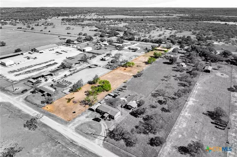 5353 Us Highway 90a, Gonzales, TX 78629