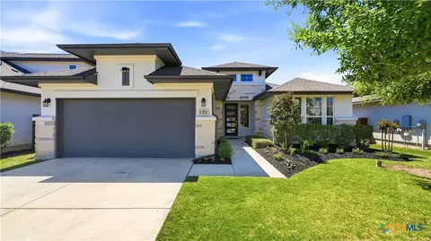 1370 Sahms Br, New Braunfels, TX 78132