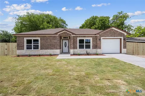 396 E Robin Ln, Harker Heights, TX 76548
