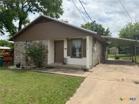 1506 Saint Louis St, Gatesville, TX 76528