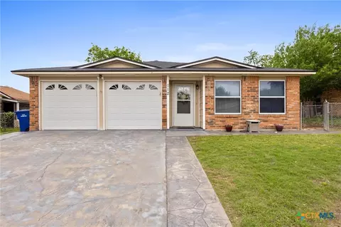 112 W Hogan Dr, Copperas Cove, TX 76522