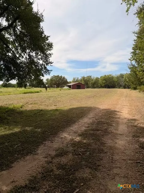 600 W Ave C, Milano, TX 76556