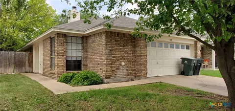 2418 Skyline Dr, Temple, TX 76504
