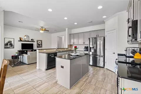 815 Cross Dr, Temple, TX 76502
