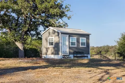 Exterior - 3270 Fm 671, Luling, TX 78648 photo 4 of 7
