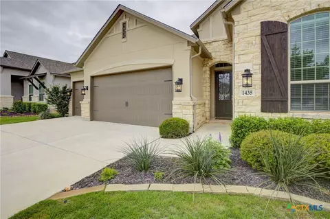 1435 Oaklawn Dr, New Braunfels, TX 78132