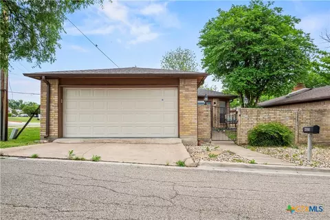 4020 River Oaks Cir, Temple, TX 76504