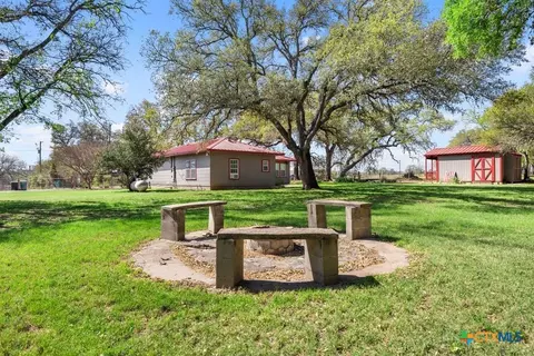 Exterior - 312 Gerald Dr, Blanco, TX 78606 photo 2 of 4