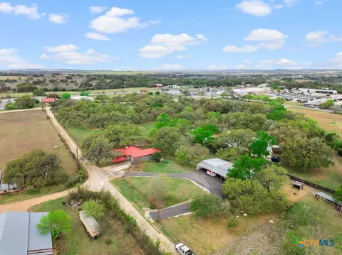 View/Area - 312 Gerald Dr, Blanco, TX 78606 photo 2 of 3