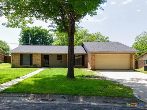 11 Alexander Ln, Lampasas, TX 76550