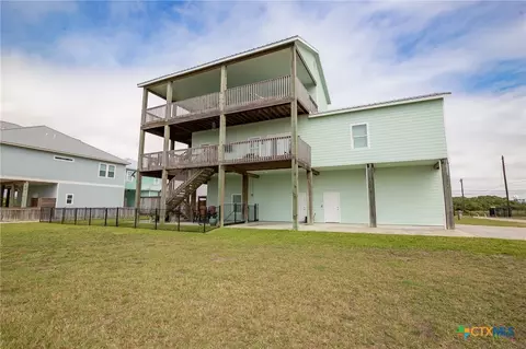 108 Koinonia Ct, Port O'connor, TX 77982