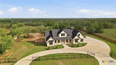 1 Post Oak St, Gonzales, TX 78629